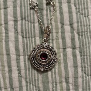Elegant Silver Pendant Necklace